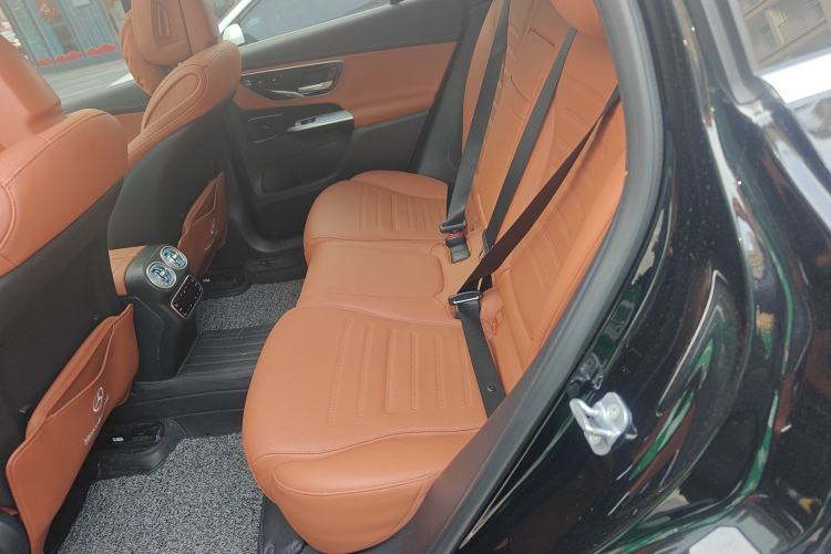 Used Mercedes-Benz GLC 2023 GLC 260 L 4MATIC Dynamic Edition 5-seater
