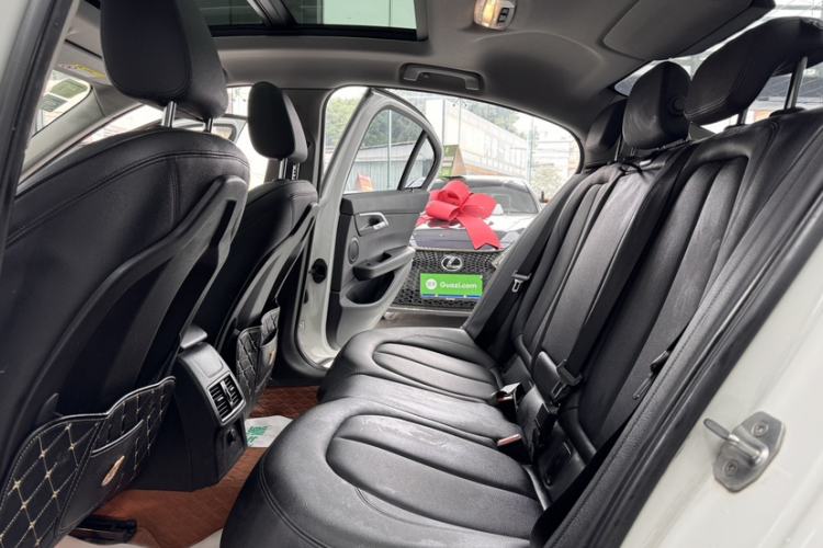 Used BMW 1 Series 2017 120i Design Package Model
