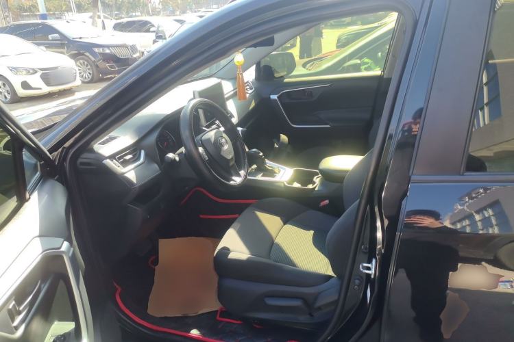 Used Toyota Wildlander 2020 2.0L CVT Two-Wheel Drive Leading Edition
