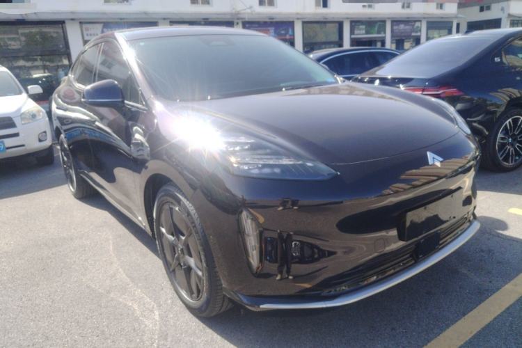 Used  HT 2023 670 Rear-Drive Ultra-High-Voltage NDA Version