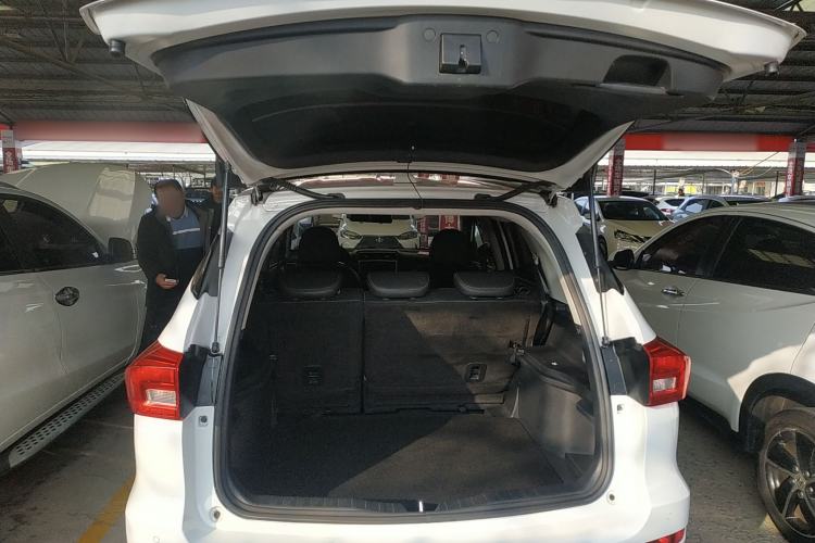 Used Haval M6 2019 1.5T DCT Two-Wheel Drive Elite Version China VI Standard
