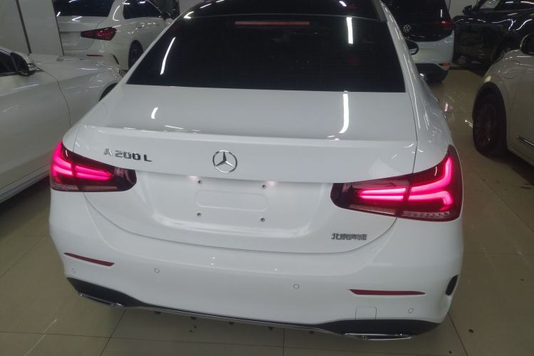 Used Mercedes-Benz A-Class 2022 Revised Version A 200 L Sport Sedan Fashionable Style
