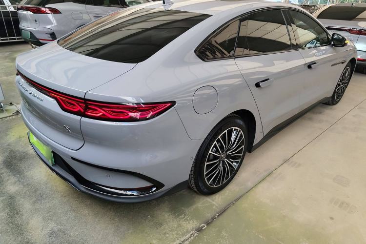 Used BYD Han 2025 EV with 701 km of Laser Radar-Enabled Intelligent Driving
