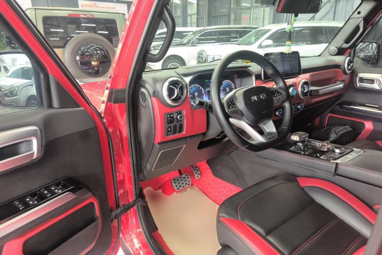 Used  BJ40 2020 2.0T Automatic Four-Wheel Drive Urban Hunter Edition Chivalrous Type