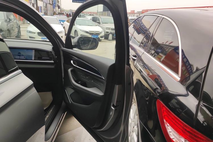 Used Geely Auto Monjaro L 2024 2.0TD High-Power Automatic Two-Wheel Drive Skyline Edition
