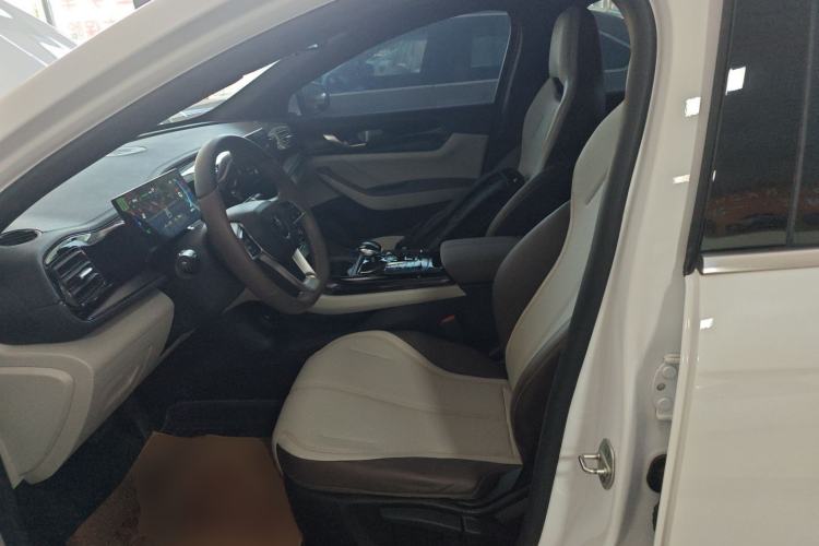 Used BYD Qin PLUS 2024 HONOR Edition DM-i 55KM Leading Model
