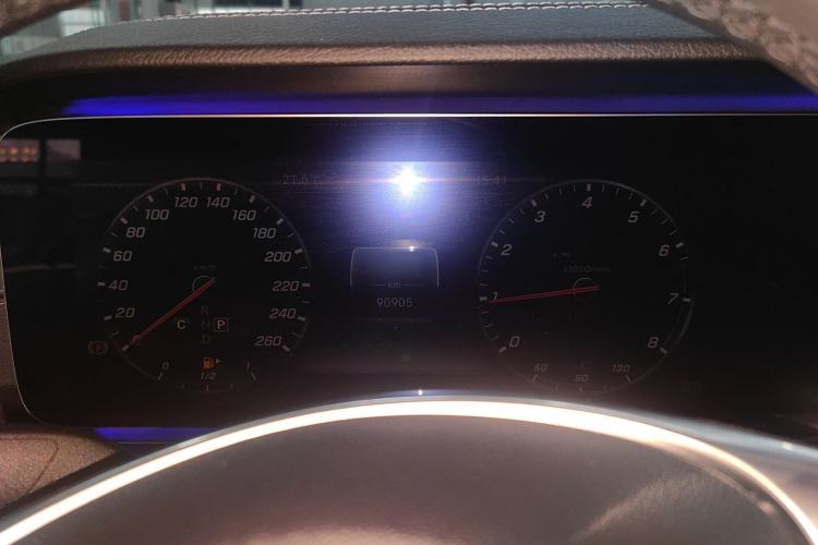 Used Mercedes-Benz E-Class 2018 Facelift E 200 L Sport 4MATIC
