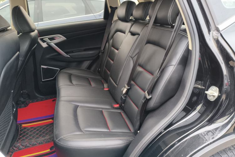 Used Geely Auto Emgrand X7 Sport 2018 1.8TD Automatic Two-Wheel Drive Smart Connect 4G Internet Edition
