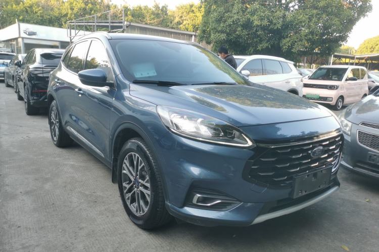 Used Ford Escape 2020 EcoBoost 245 Two-Wheel-Drive Titanium Edition
