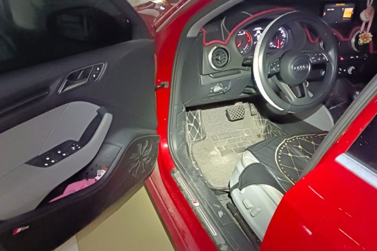 Used Audi A3 2017 Sportback 35 TFSI Fashion Model
