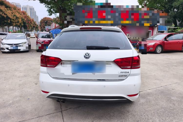 Used Volkswagen Gran Lavida 2015 230TSI DSG Comfort Edition
