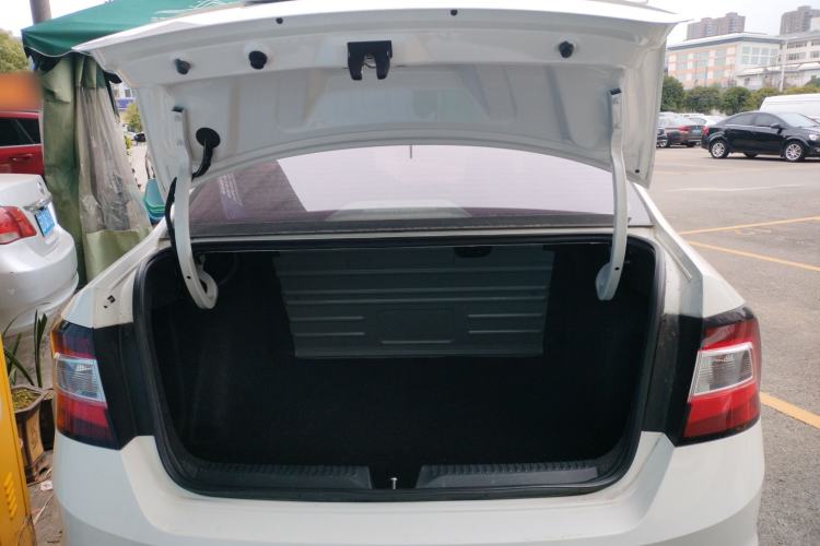 Used Skoda Rapid 2018 1.6L Manual Standard Edition
