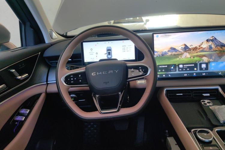 Used Chery Tiggo 8 L 2024 2.0T Two-Wheel Drive Prestige Version 5 Seats
