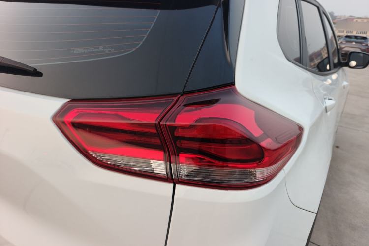 Used Chevrolet Trax 2021 325T Automatic Fun Edition China VI Standard
