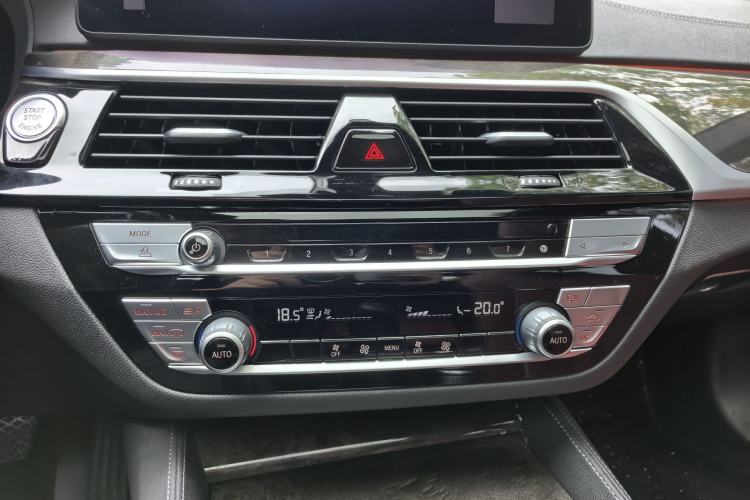 Used BMW 5 Series 2022 Restyled 525Li M Sport Package
