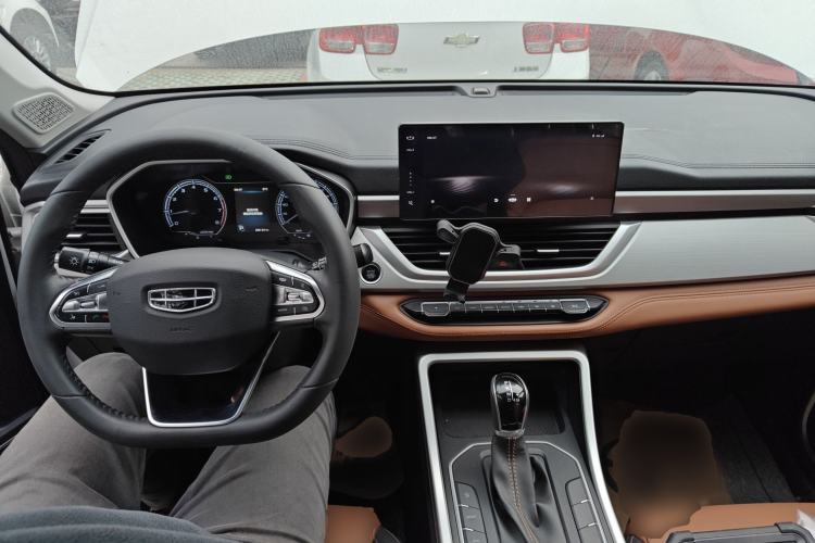 Used Geely Auto Vision X6 2020 1.4T CVT Luxury Edition
