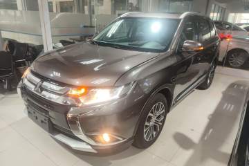 Used Mitsubishi Outlander 2018 2.0L Two-Wheel Drive Glory Edition 5 Seats
