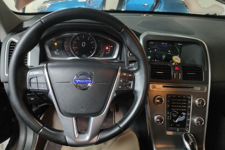 Used Volvo XC60 2016 T5 Smart Version