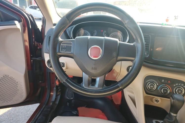 Used Fiat Viaggio 2012 1.4T Automatic Enjoyment Edition
