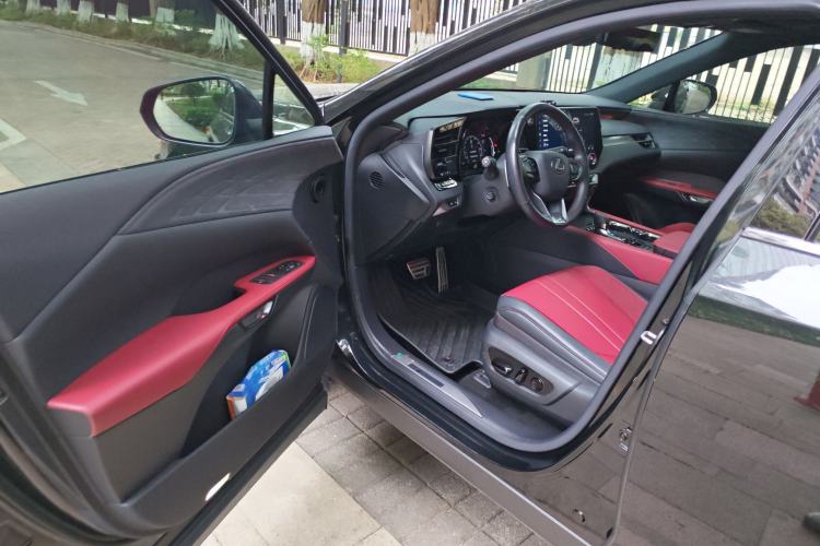 Used Lexus RX 2023 500h Four-Wheel Drive F SPORT Performance
