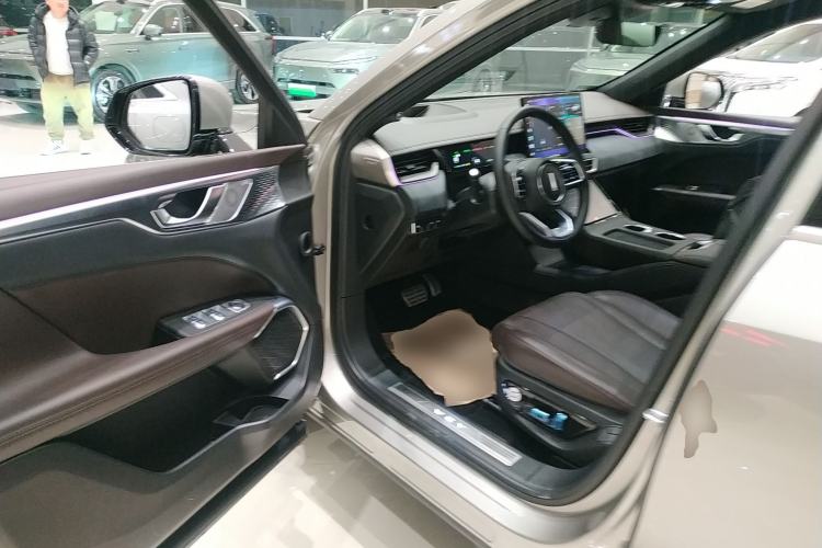 Used Wey Mocha New Energy 2024 Hi4 Four-Wheel Drive Long-Range Version
