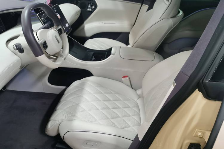 Used  11 2024 700 Three-Laser Four-Wheel Drive Recommended Version
