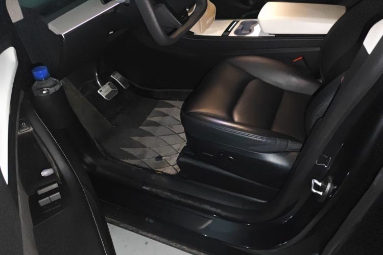 Used Tesla Model Y 2024 Rear-Wheel-Drive Version