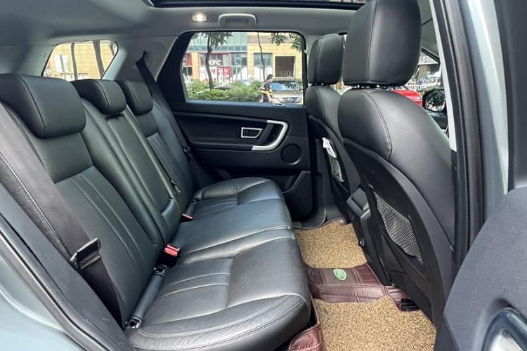 Used Land Rover Discovery Sport 2018 240 PS SE Version