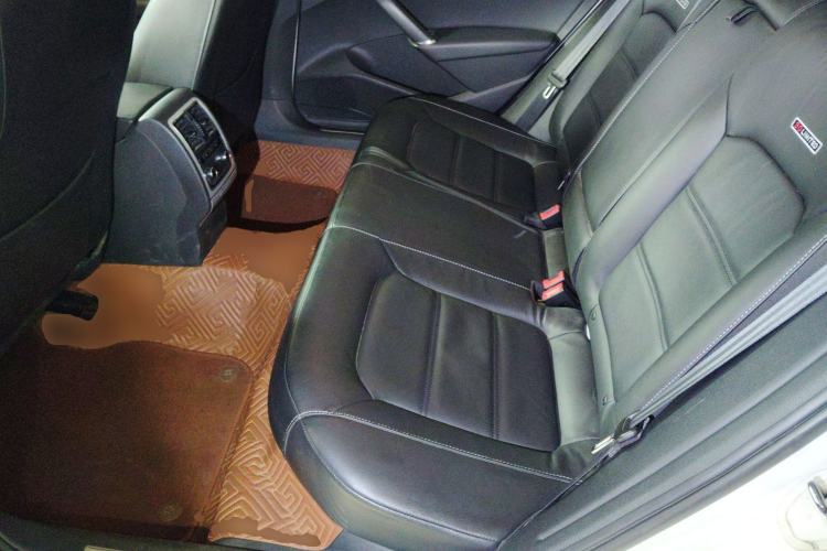 Used Volkswagen Passat 2014 1.8TSI DSG 30th Anniversary Edition
