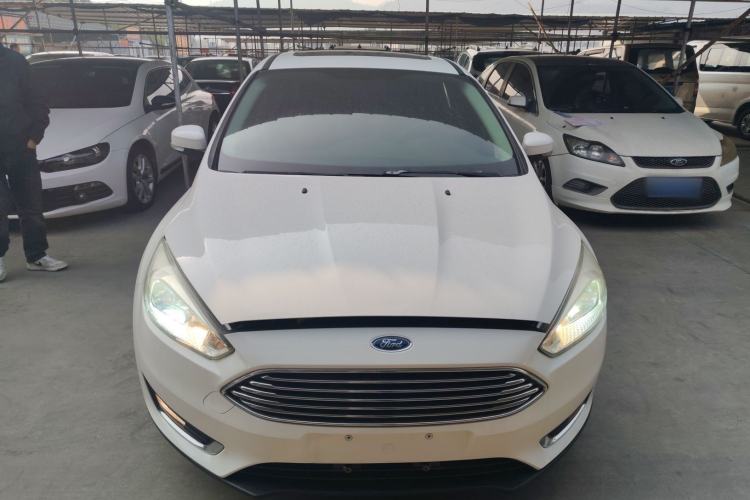 Used Ford Focus 2015 Sedan EcoBoost 125 Automatic Supreme Style Edition
