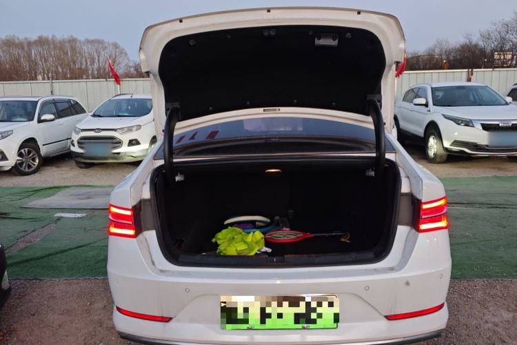 Used BYD Qin Pro New Energy 2018 DM 1.5TI Automatic Smart Connect Enjoyment Model
