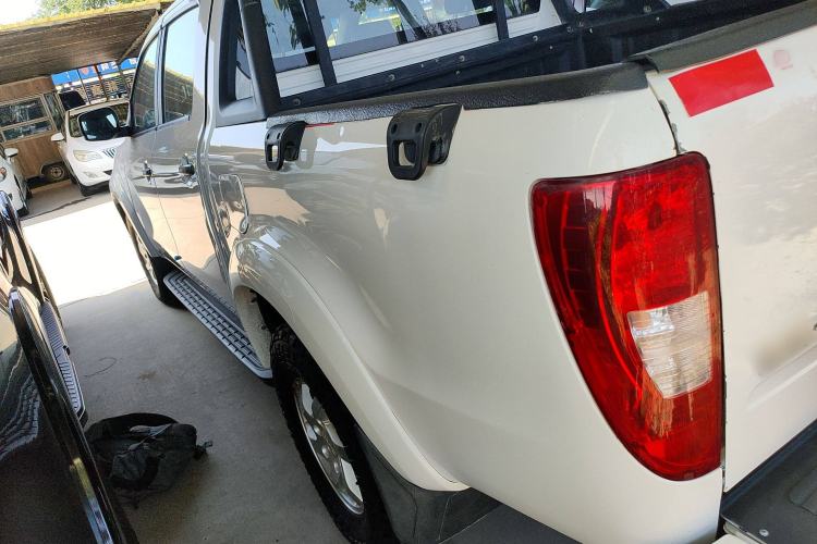 Used JMC Yuhu 5 2019 2.0T Diesel Manual Two-Wheel Drive Entry-Level China VI Standard