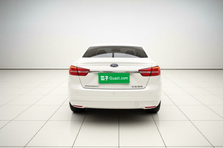 Used Ford Escort 2015 1.5L Automatic Fashion Model
