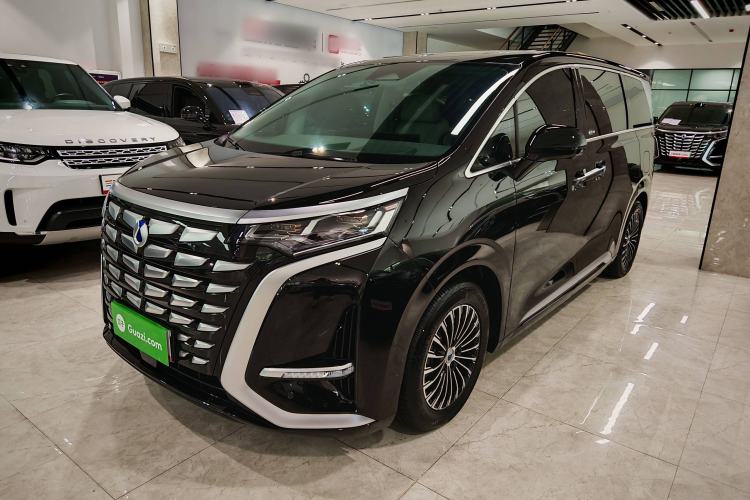 Used Denza D9 2022 DM-i 970 Four-Wheel Drive Prestige Model
