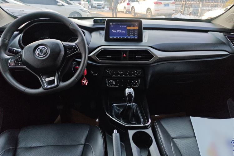 Used Dongfeng Fengon S560 2018 1.8L Manual Comfort 7-Seater