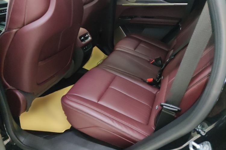 Used Cadillac XT5 2025 2.0T Platinum Edition
