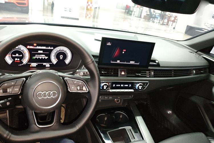 Used Audi A4L 2023 40 TFSI Luxury Dynamic Model