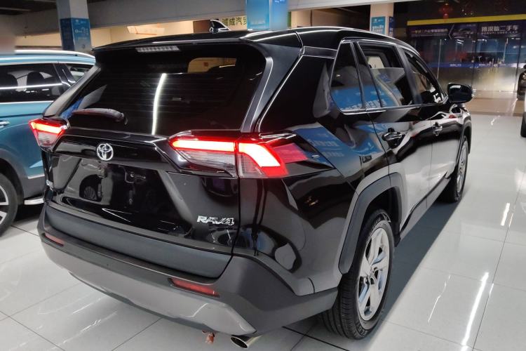 Used Toyota RAV4 2020 2.0L CVT Two-Wheel Drive Fashion Edition
