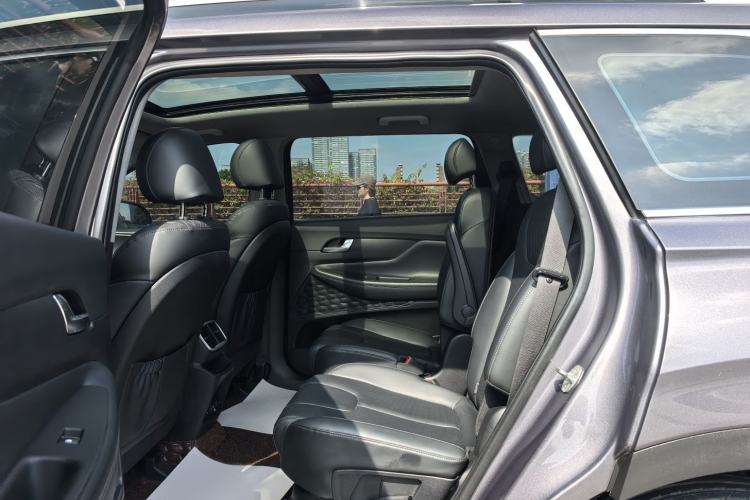 Used Hyundai Santa Fe 2019 380 TGDi DLX Automatic Two-Wheel Drive Prestige Plus Version China VI Standard
