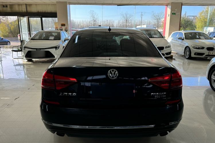 Used Volkswagen Passat 2017 330TSI DSG Luxury Edition
