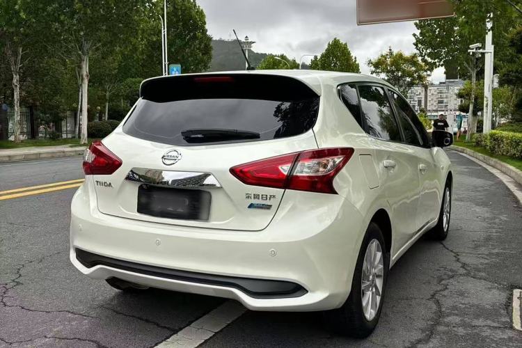 Used Nissan Tiida 2016 1.6L CVT Cool Dynamic Edition
