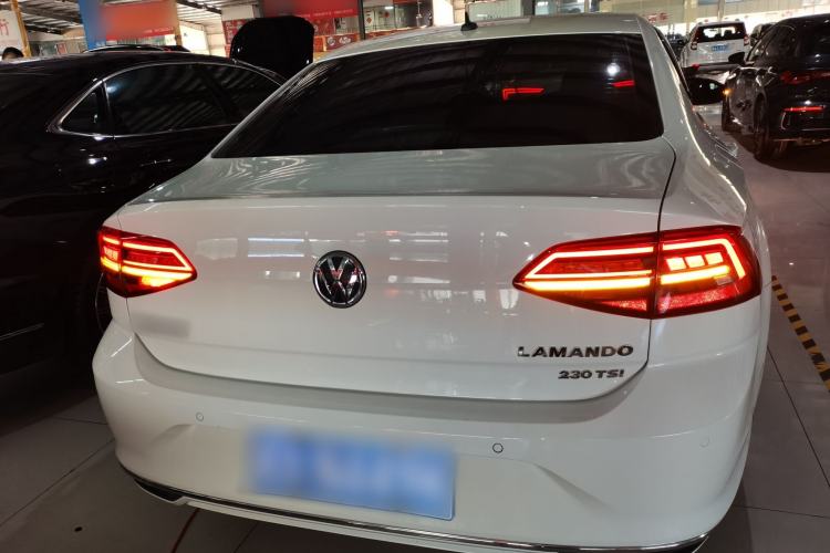 Used Volkswagen Lamando 2019 230TSI DSG Fashion Edition China VI
