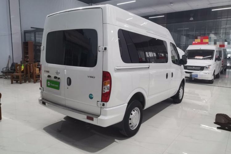 Used SAIC MAXUS Xintu V80 2021 2.0T AMT Classic Aoyuntong Short Wheelbase Mid-Roof 5/6-Seater