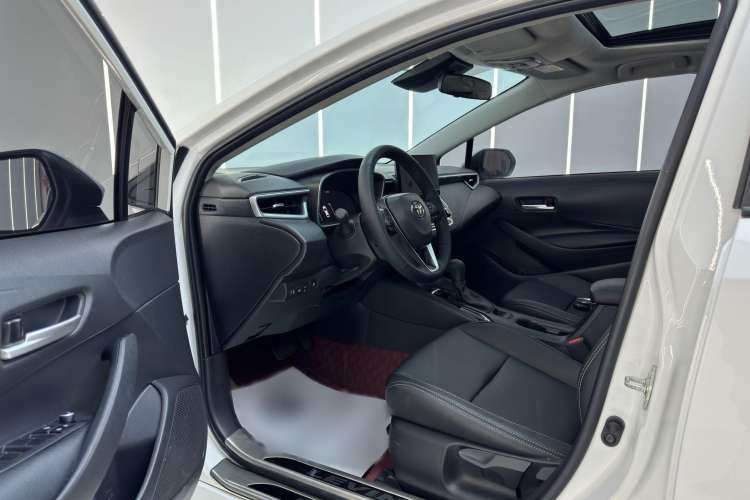 Used Toyota Levin 2023 Smart Electric Hybrid Dual-Engine 1.8L Luxury Edition
