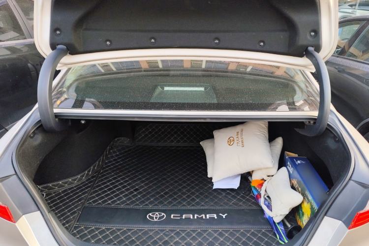 Used Toyota Camry 2019 Revised Version Dual-Engine 2.5 HG Luxury Edition
