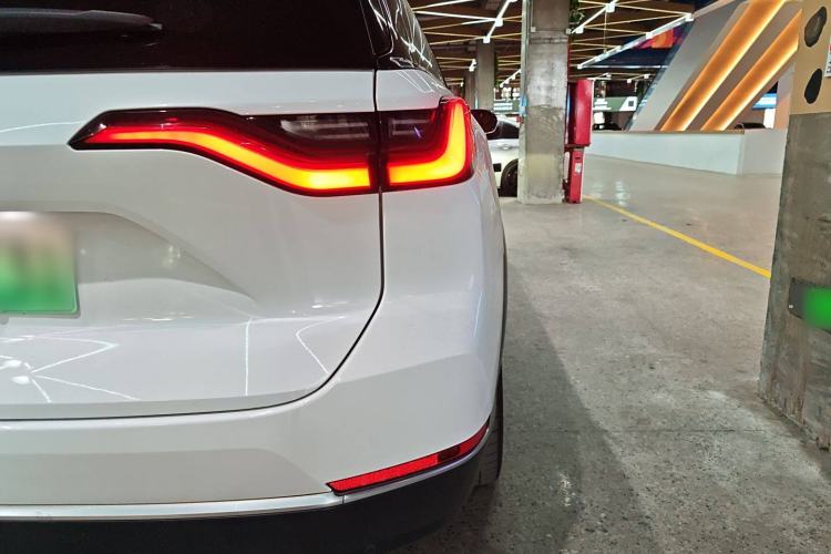 Used Nio ES8 2020 415 km Signature Edition 6-Seater Version
