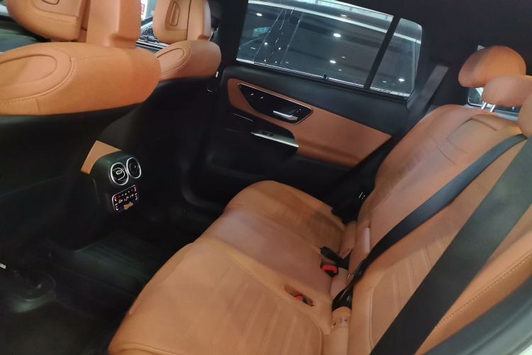 Used Mercedes-Benz GLC 2023 GLC 260 L 4MATIC Dynamic Edition 7-seater
