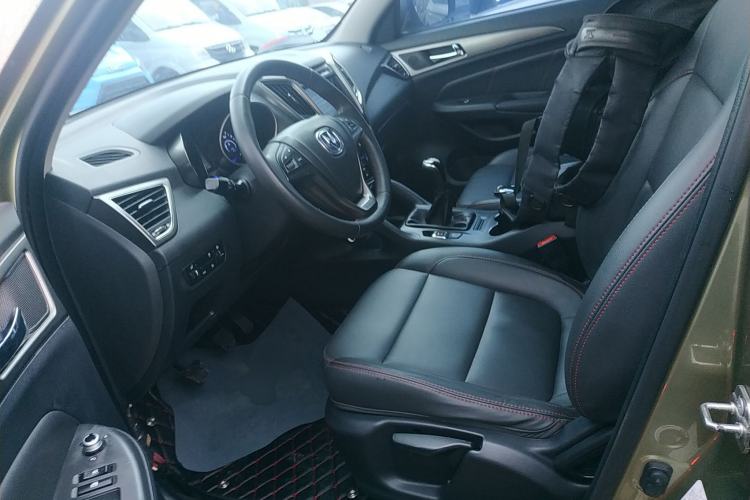 Used Changan CS75 2016 1.5T Manual FENGSHANG Model
