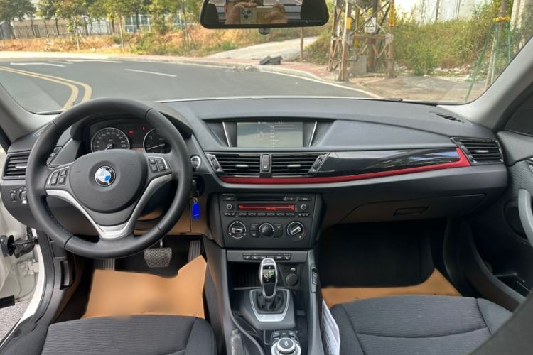 Used BMW X1 2015 sDrive18i Fashion Upgrade Edition
