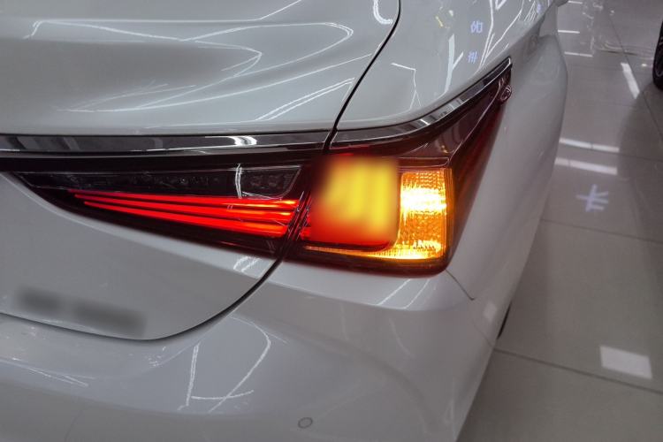 Used Lexus ES 2022 200 Excellence Edition